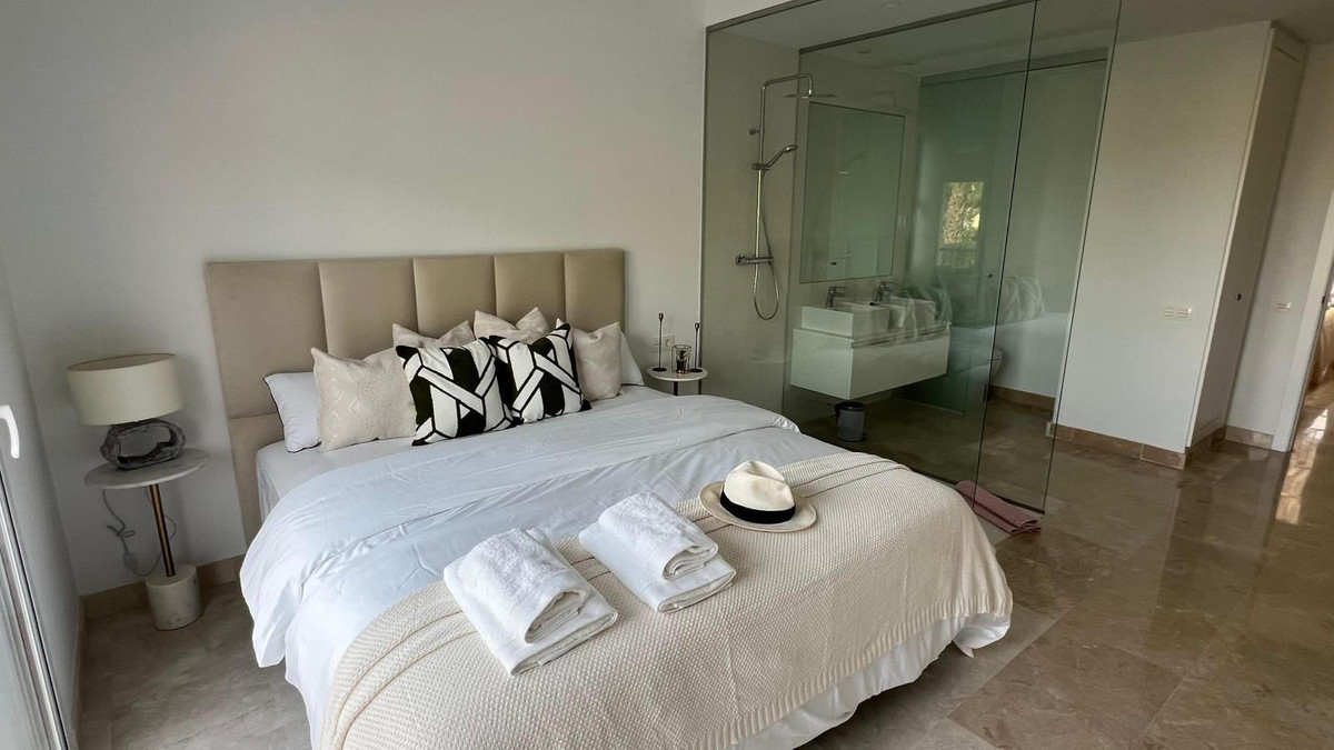 3 Bedroom Apartment in Estepona - Foto 14