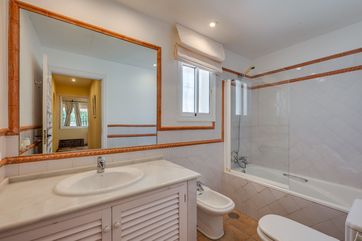 5 Bedroom Villa in San Pedro de Alcántara - Foto 15
