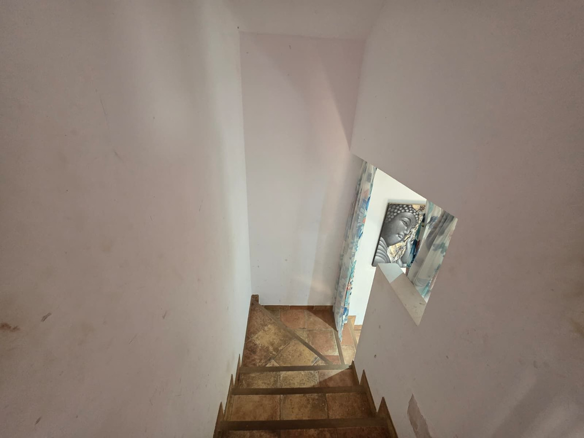 3 Bedroom Country house in Villanueva de la Concepción - Photo 9