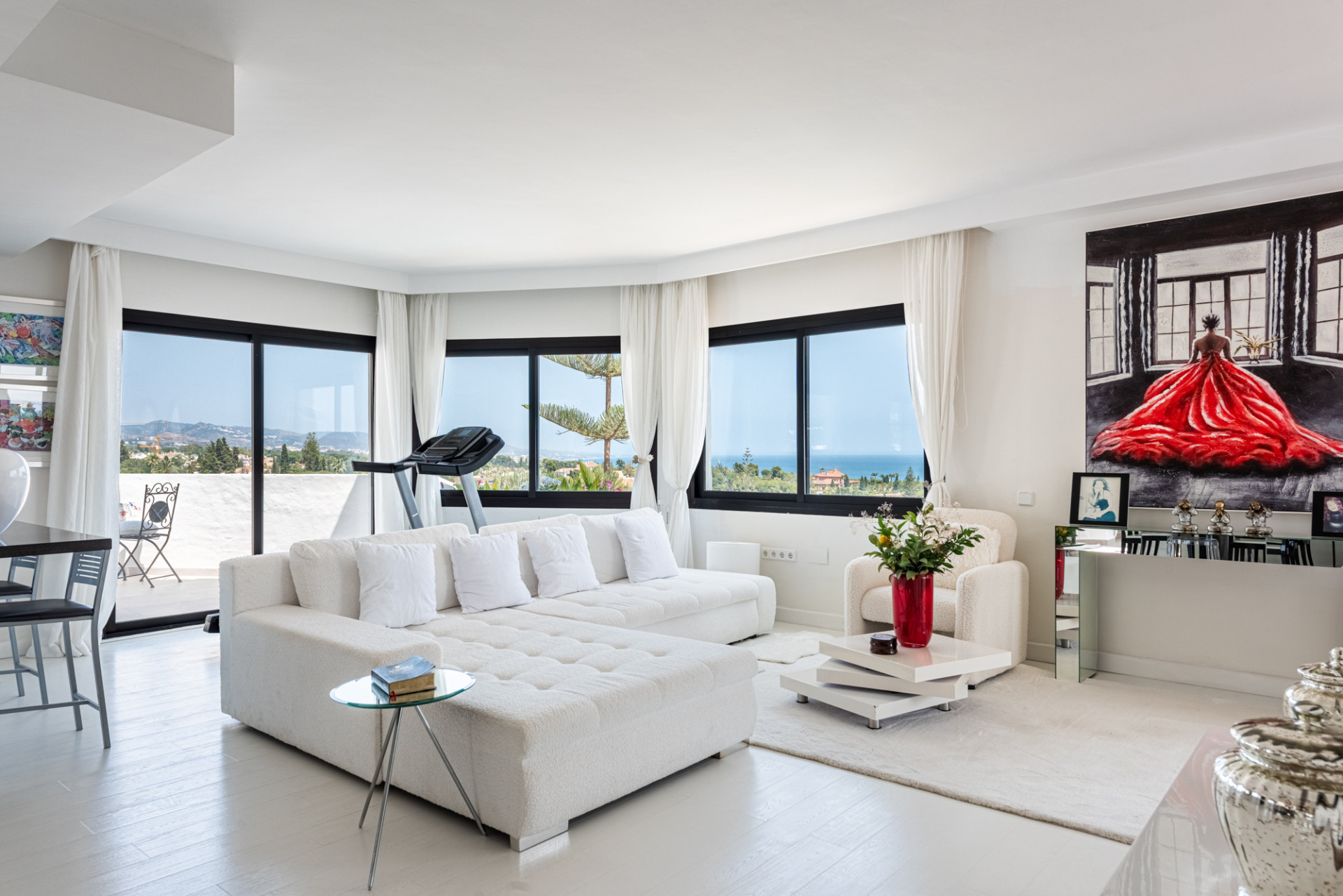 Piso de 2 dormitorios con piscina en Málaga – Foto 7