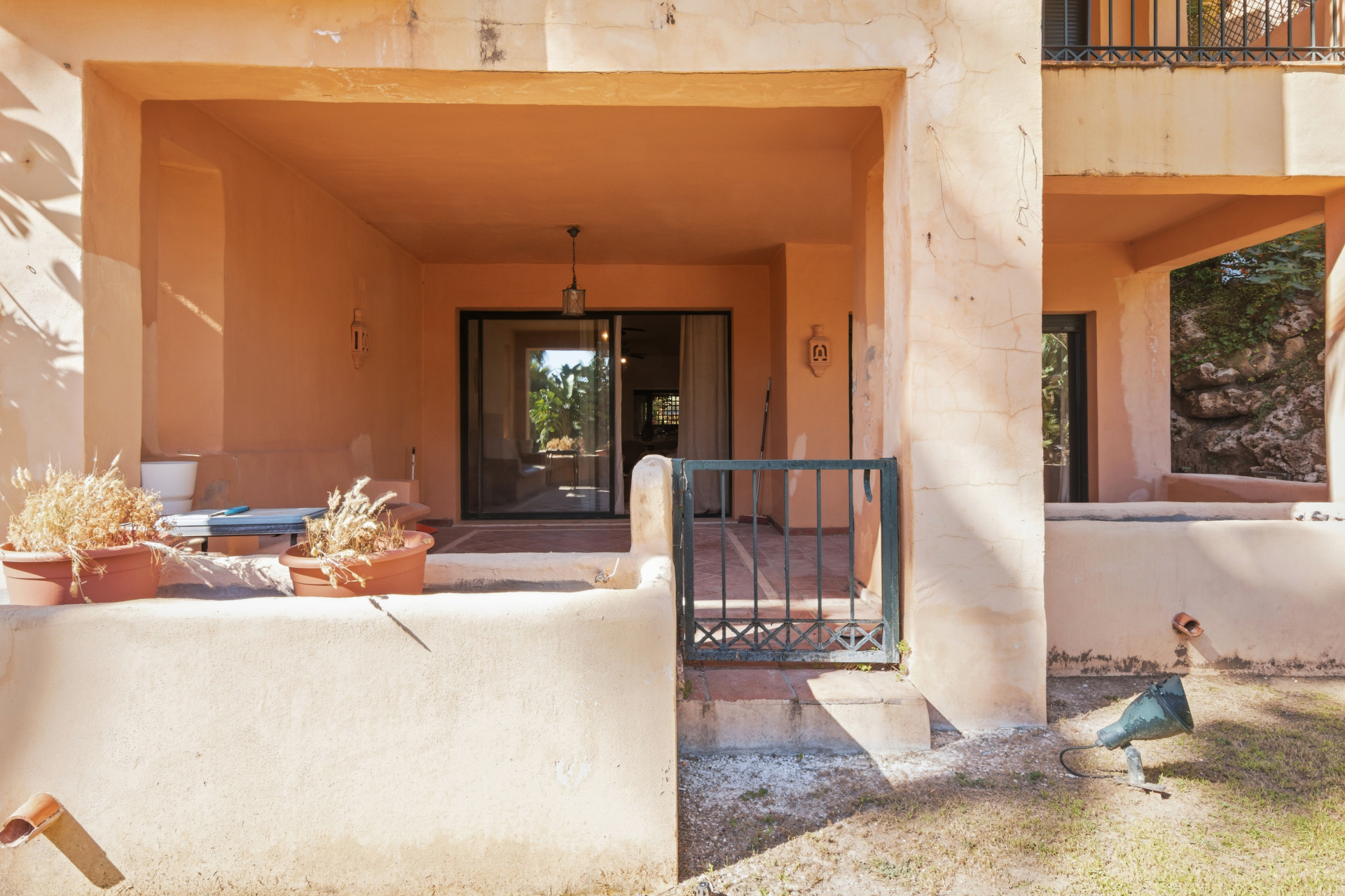 2 Bedroom Apartment in Estepona - Photo 19