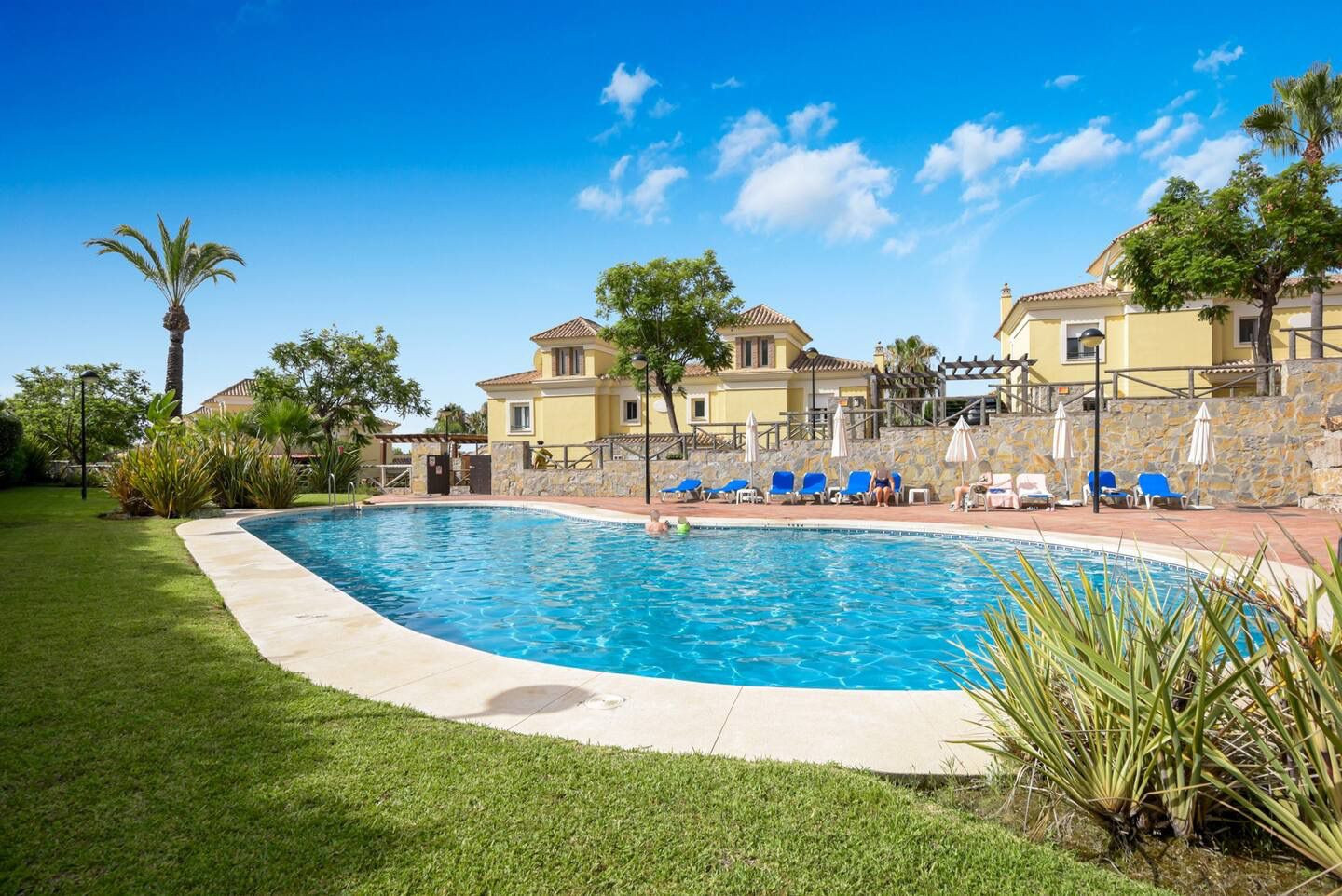 4 Bedroom Villa in Marbella - Photo 18