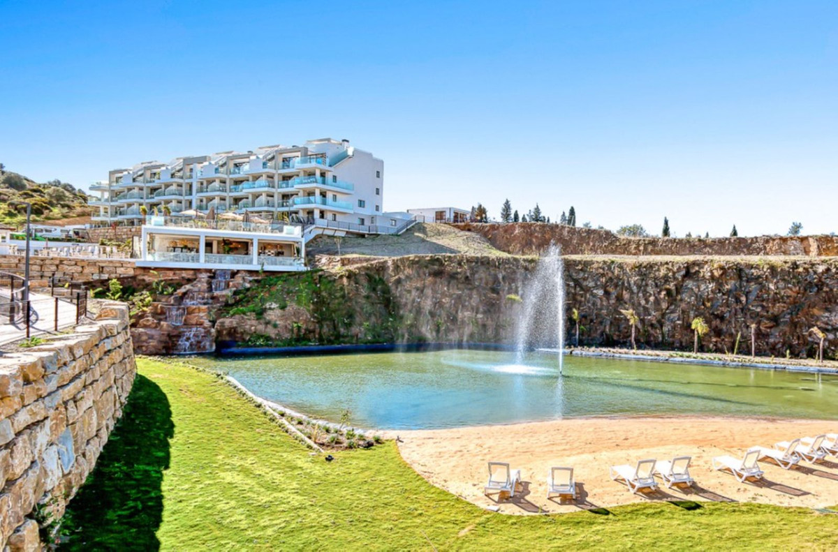 2 Bedroom Apartment in Mijas - Photo 33