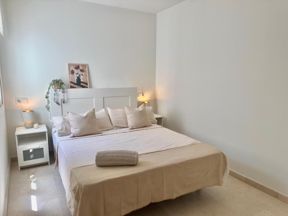 3 Bedroom Apartment in Fuengirola - Photo 15