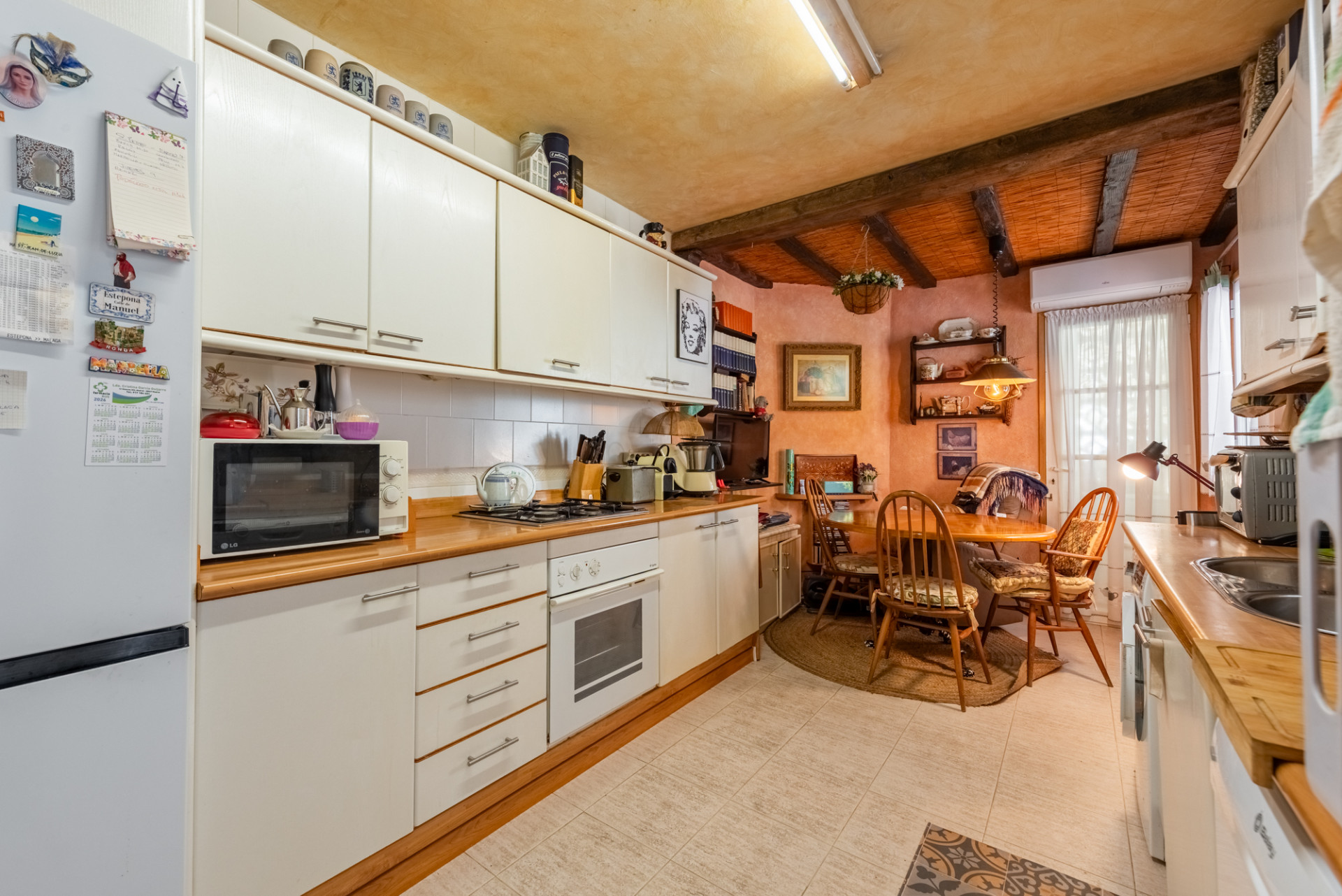 3 Bedroom Townhouse in Estepona - Photo 7