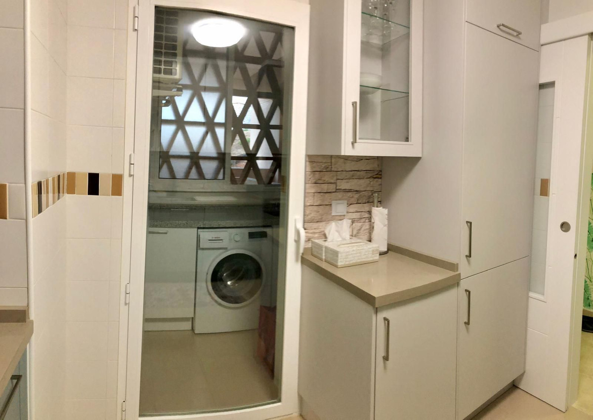 2 Bedroom Apartment in Mijas - Photo 9