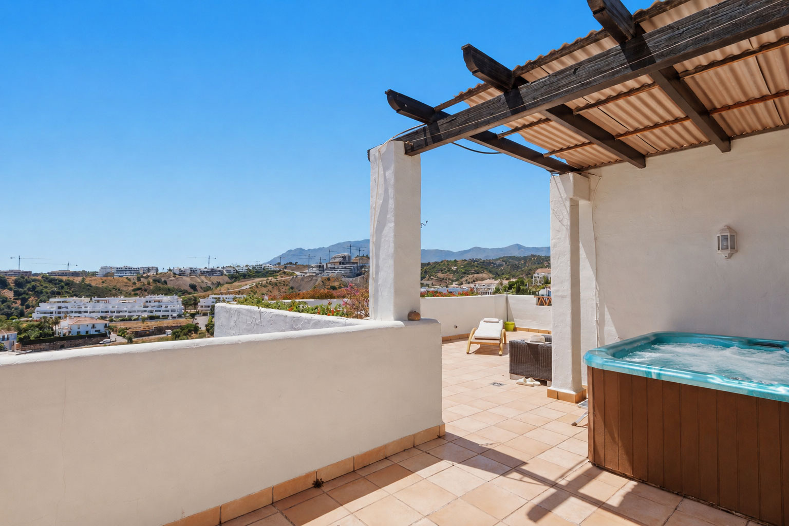 2 Bedroom Penthouse in Estepona - Foto 15