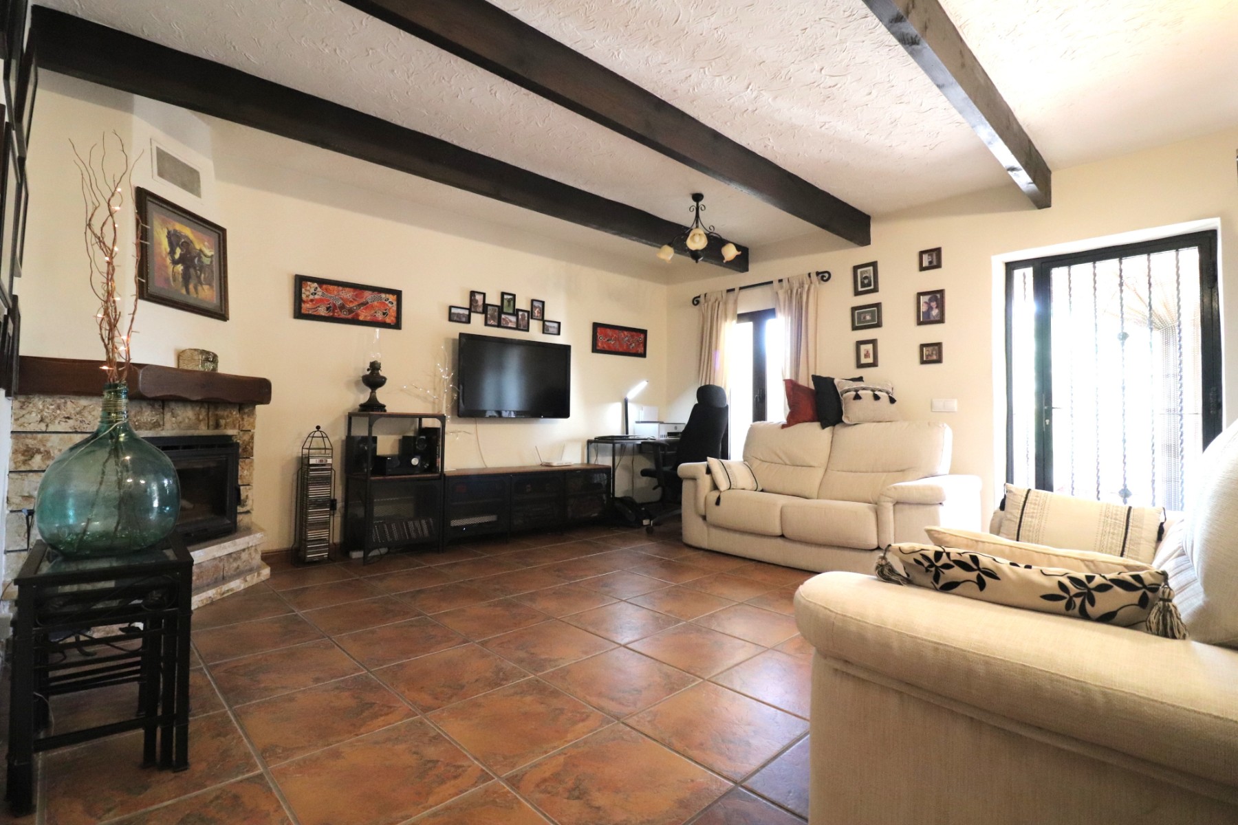 Chalet de 4 dormitorios en Alicante – Foto 6