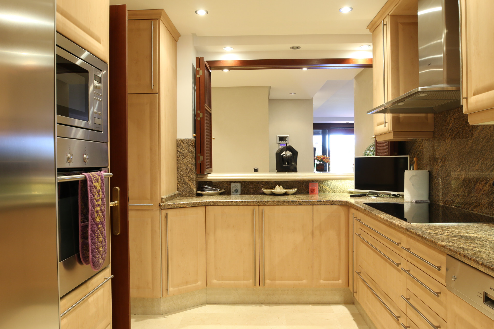 2 Bedroom Apartment in Estepona - Photo 14