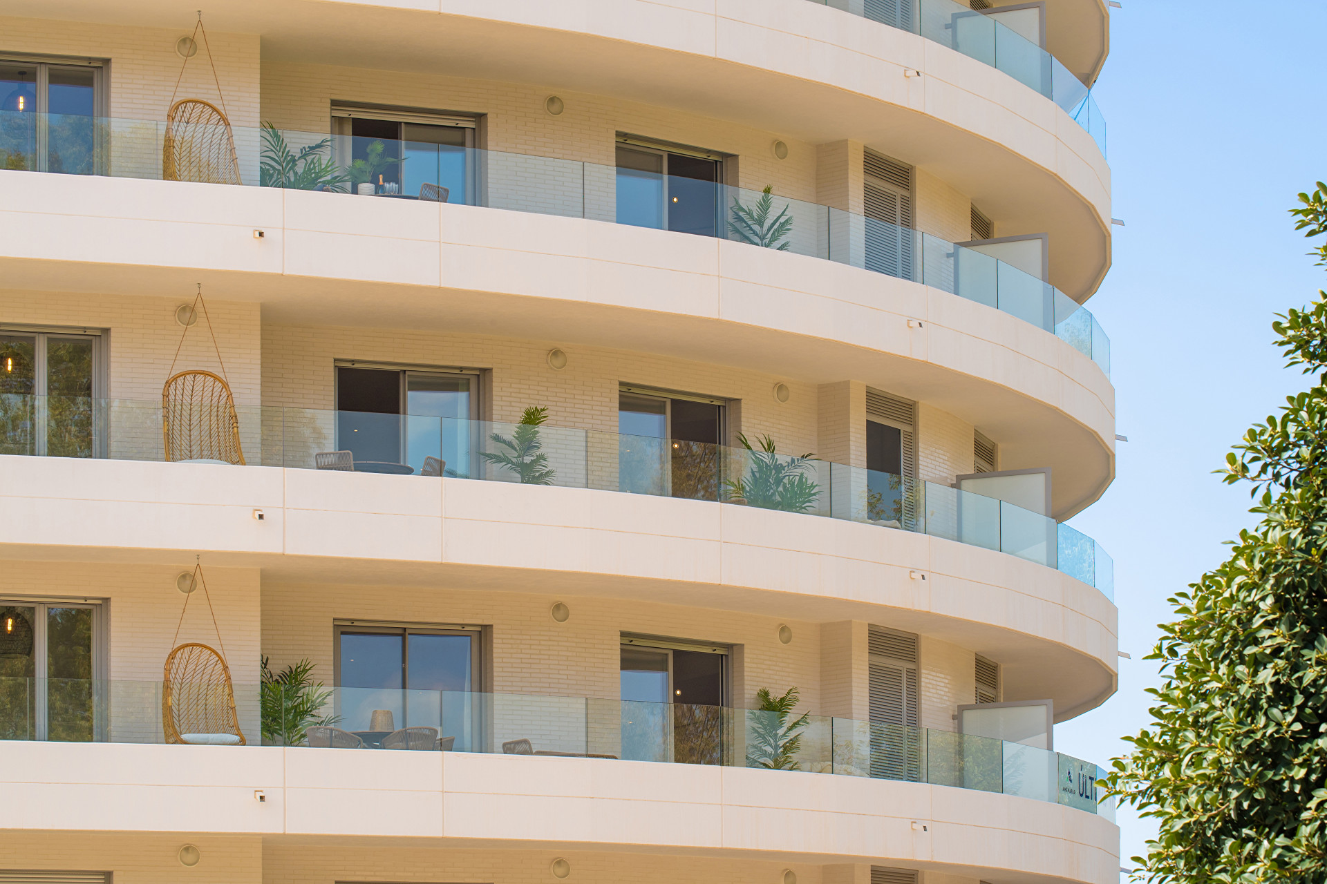 2 Bedroom Apartment in Marbella - Photo 7