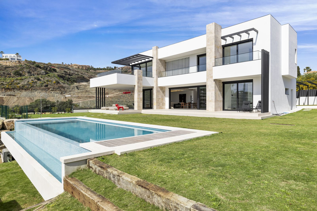 Villa in Benahavis