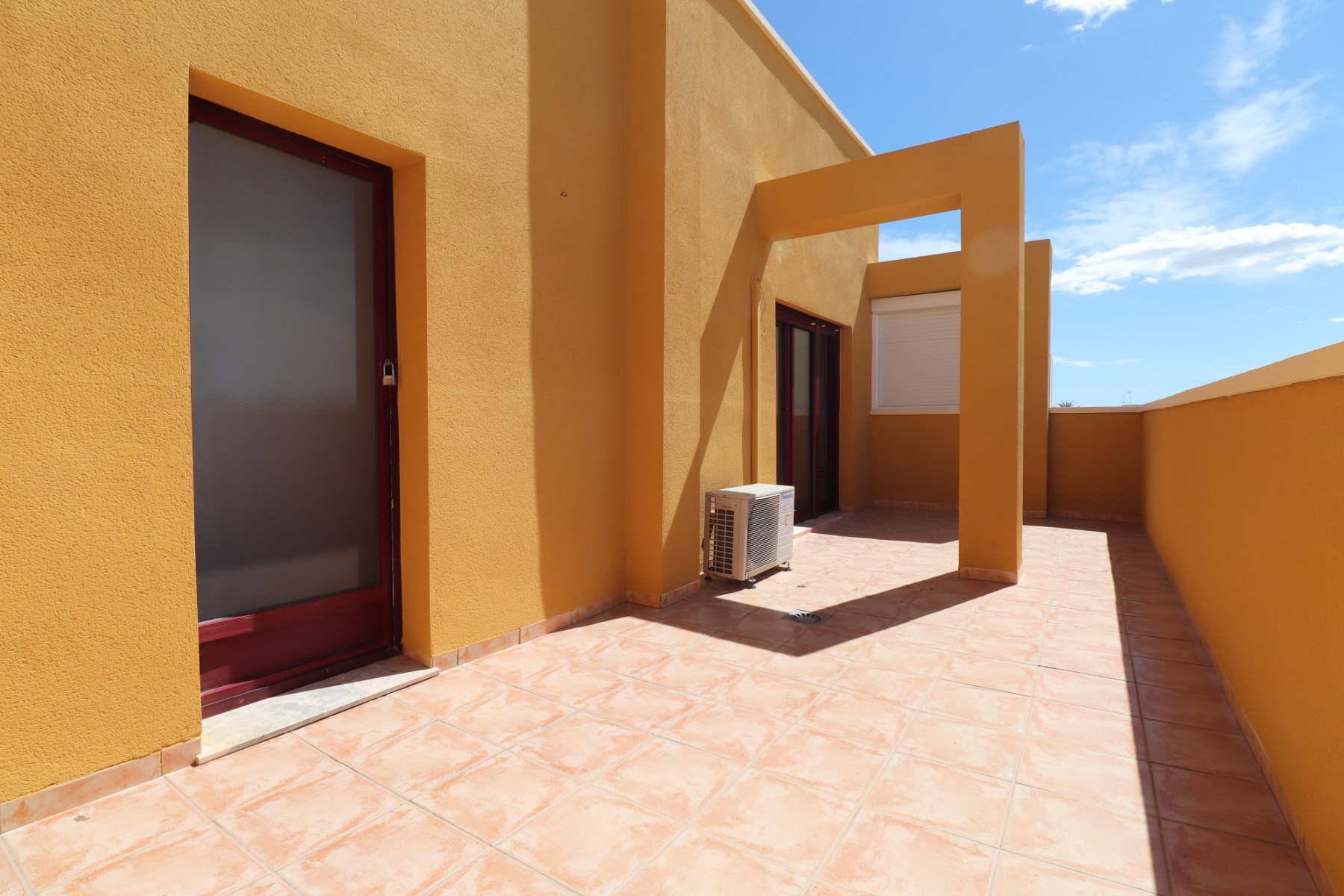 Apartamento com 2 quartos com piscina em Alicante, Espanha – Foto 4