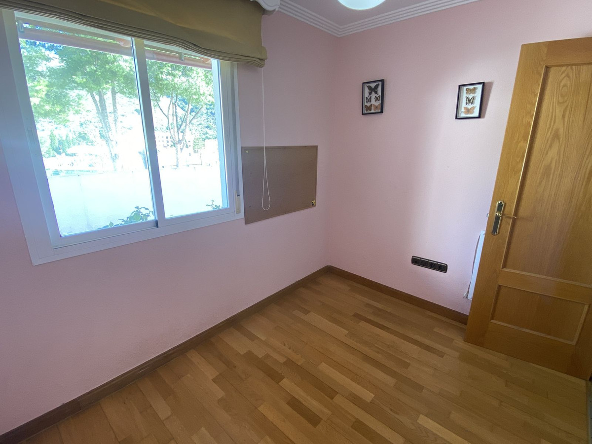 3 Bedroom Apartment in Benahavís - Foto 16