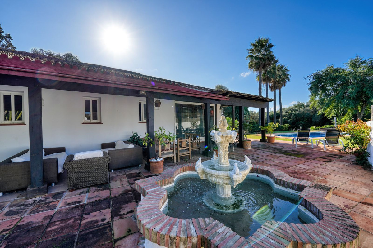 5 Bedroom Villa in Sotogrande - Photo 12