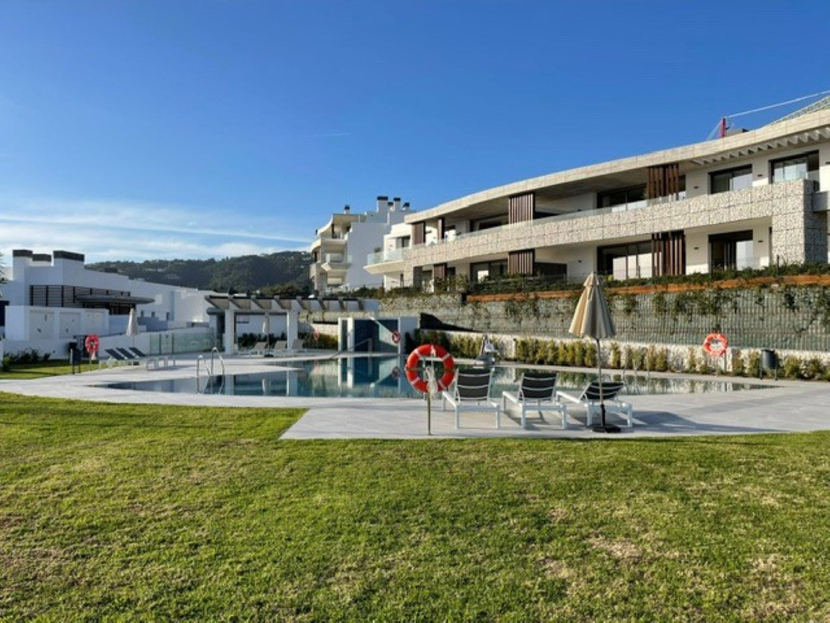 3 Bedroom Apartment in Benahavís - Photo 35