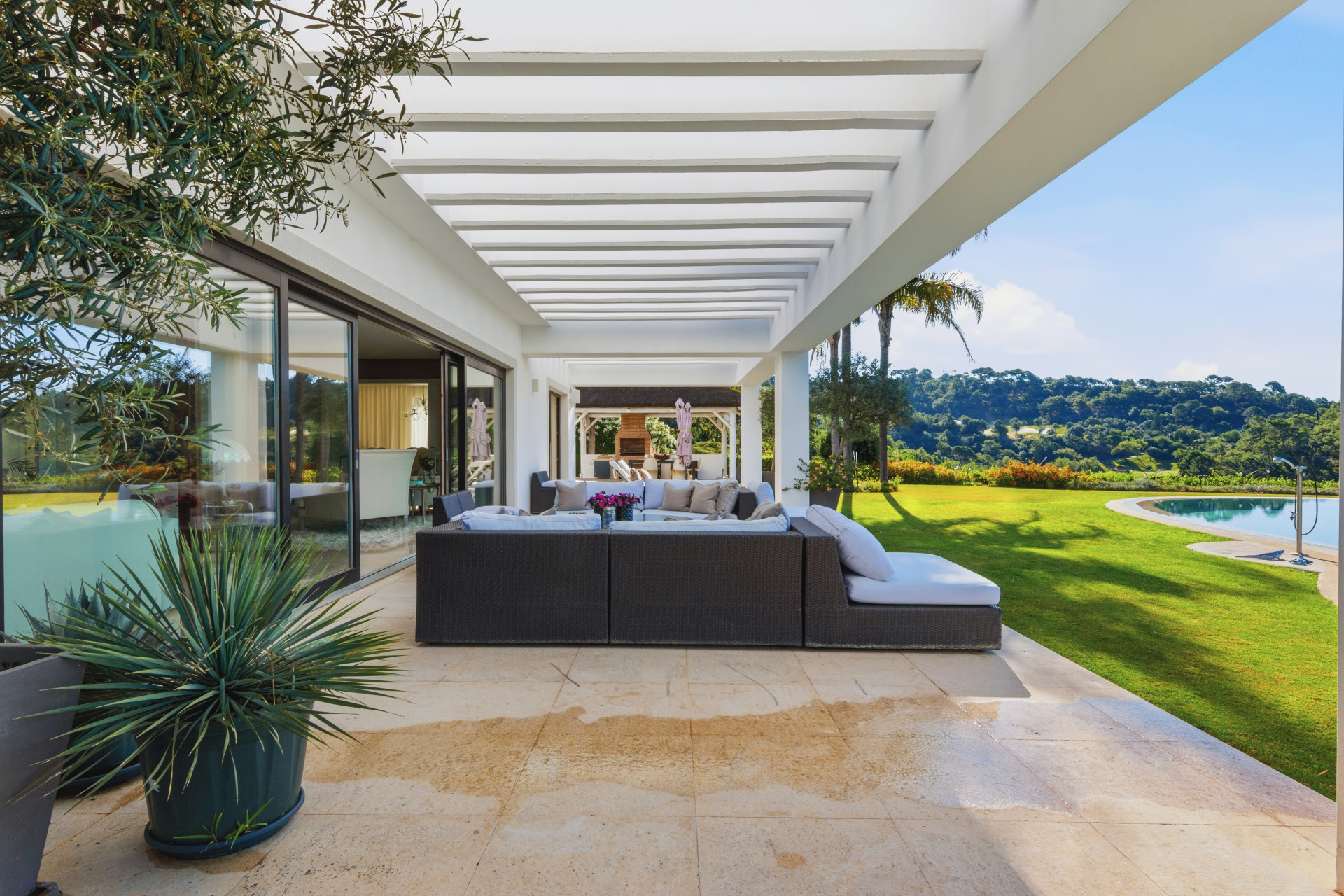 5 Bedroom Villa in Benahavís - Foto 14