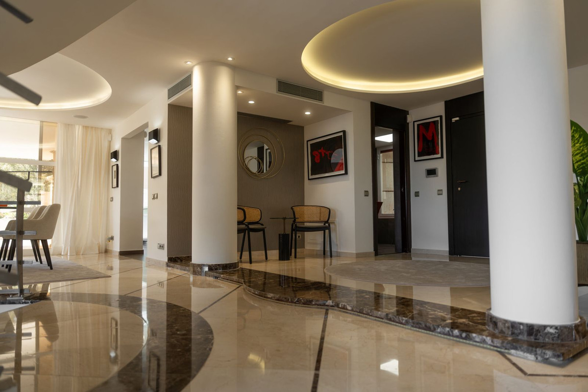 5 Bedroom Villa in Benahavís - Foto 14