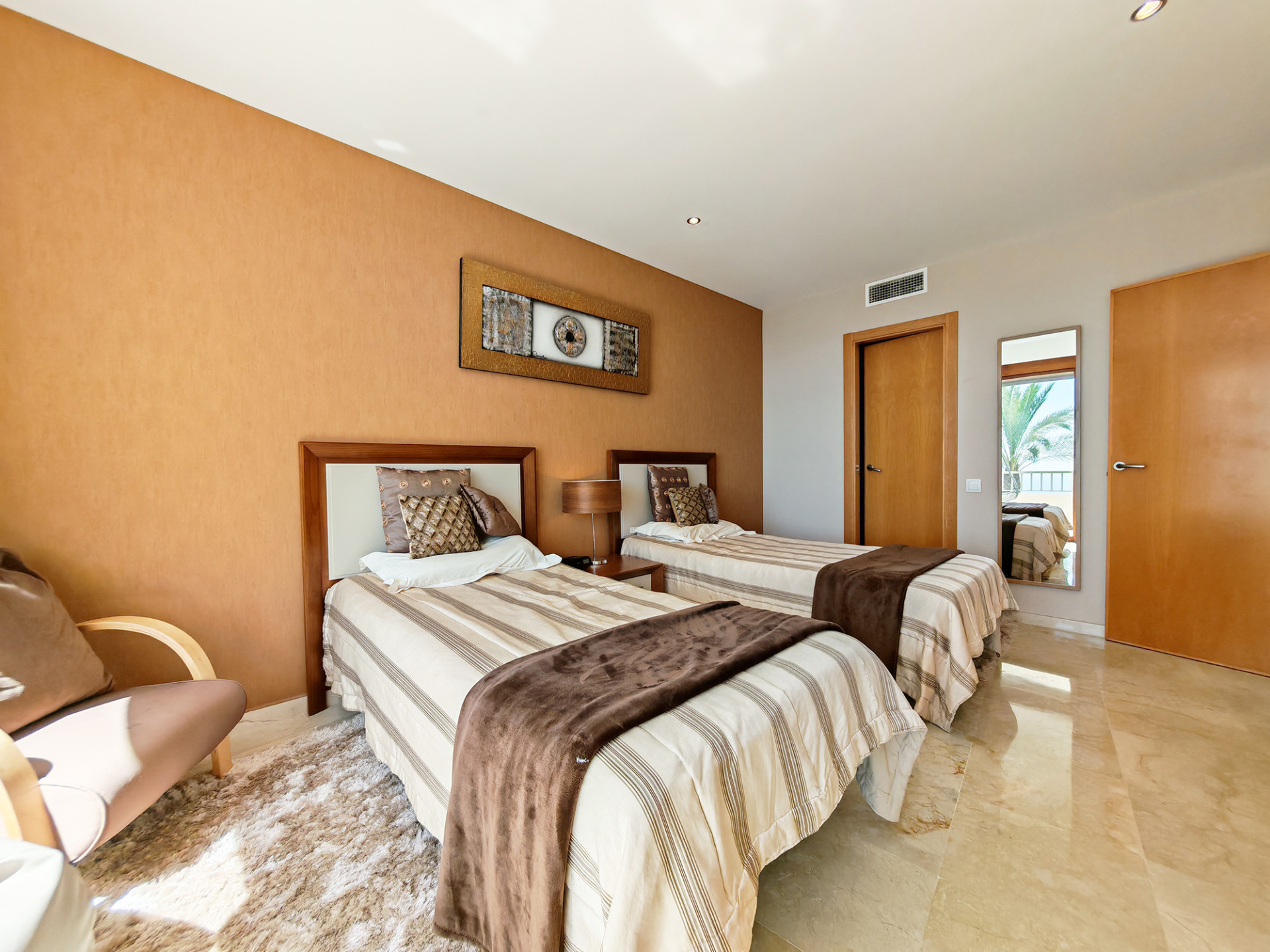 3 Bedroom Apartment in Marbella - Photo 12