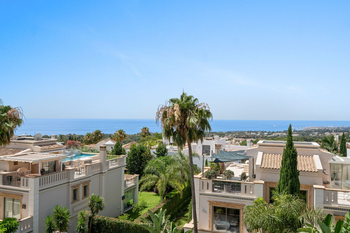 4 Bedroom Townhouse in Marbella - Photo 21