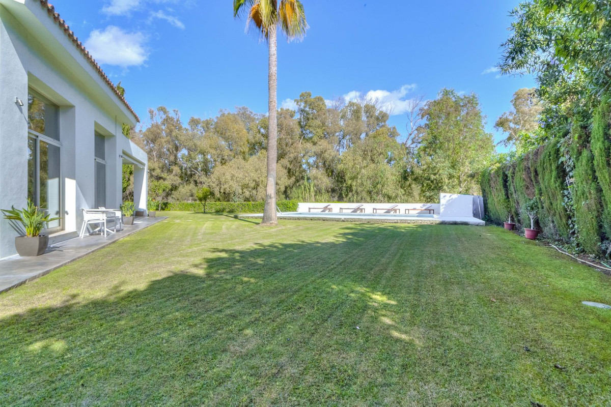3 Bedroom Villa in San Pedro de Alcántara - Foto 35