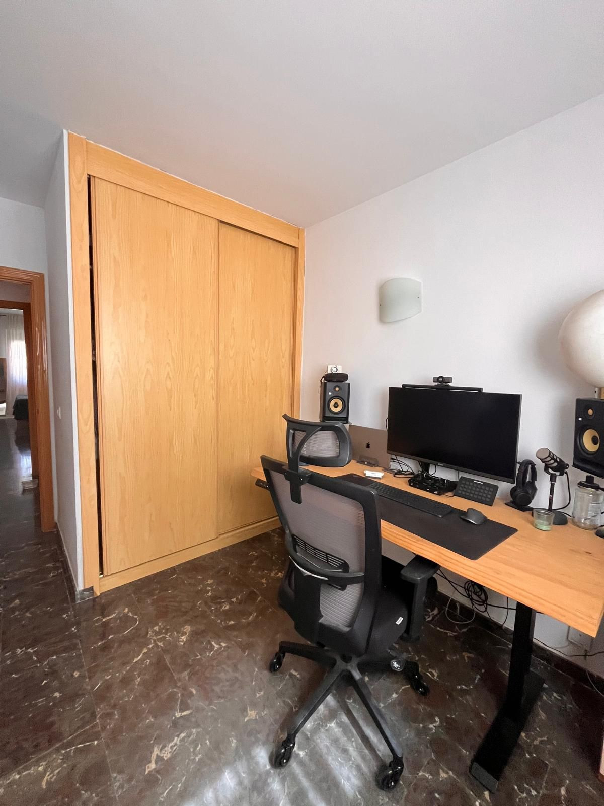 2 Bedroom Apartment in Fuengirola - Photo 8