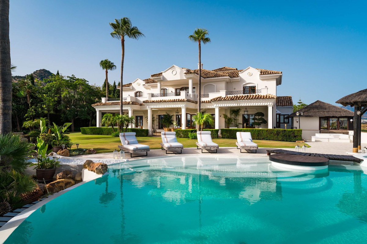 5 Bedroom Villa in Benahavís - Foto 15
