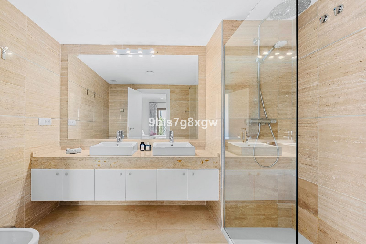3 Bedroom Apartment in Benahavís - Фото 15