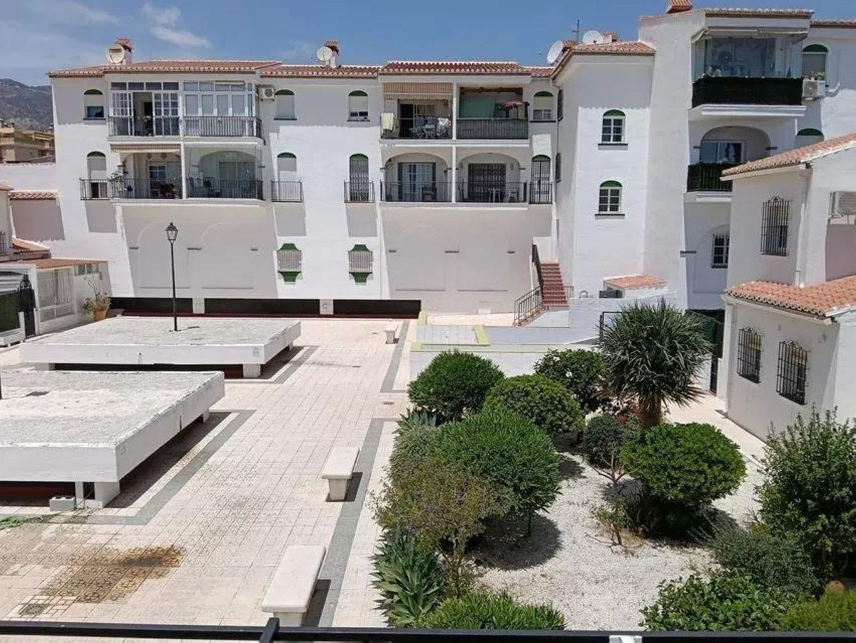 3 Bedroom Townhouse in Torremolinos - Photo 28