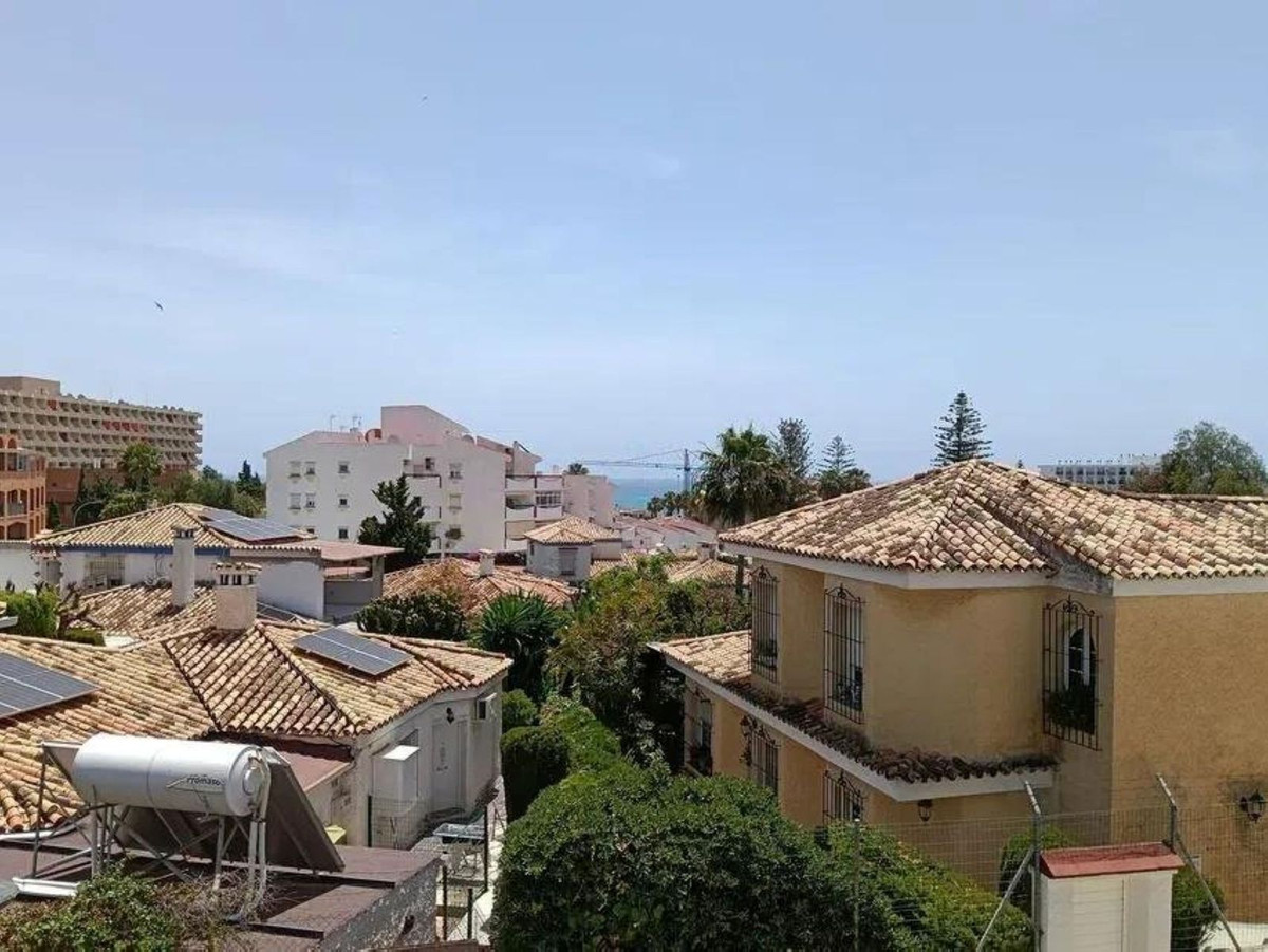3 Bedroom Townhouse in Torremolinos - Photo 33