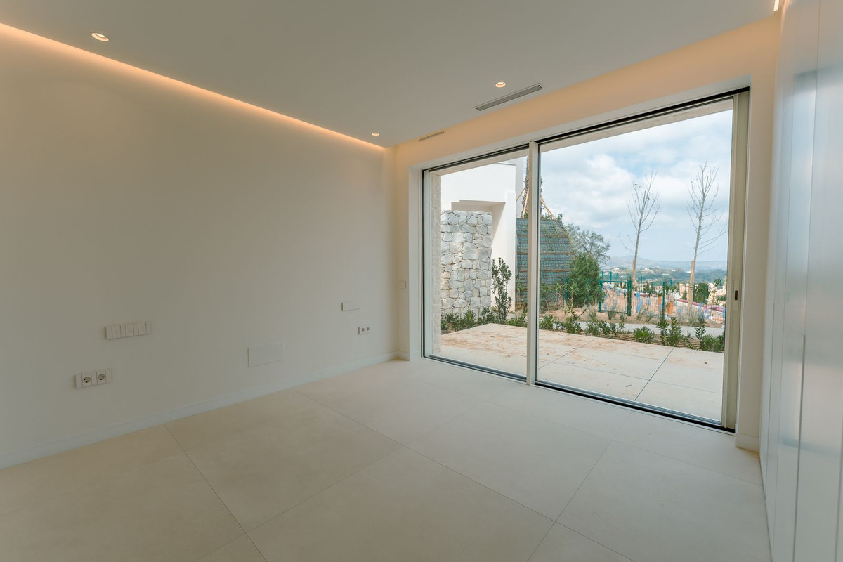 3 Bedroom Apartment in Ojén - Photo 4