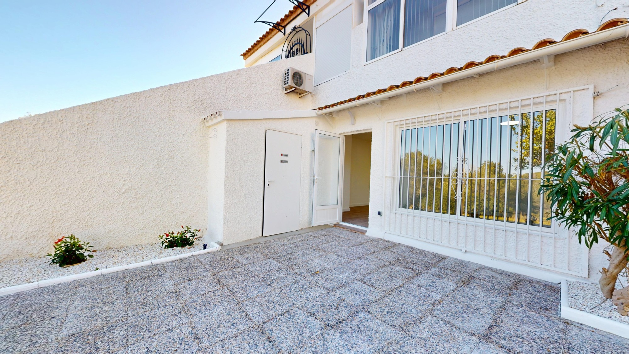 Apartamento com 2 quartos com piscina em Alicante, Espanha – Foto 4