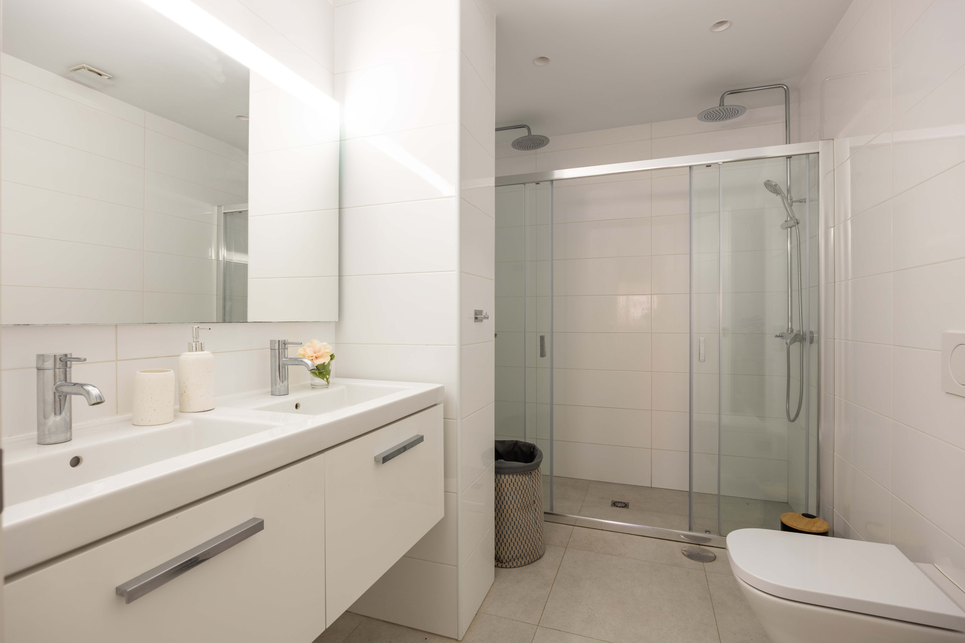 3 Bedroom Apartment in Marbella - Photo 16