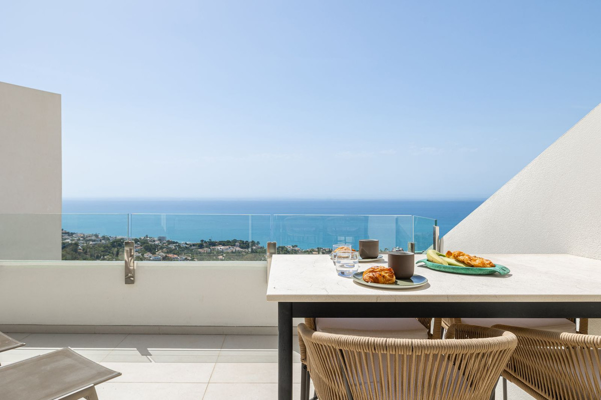 3 Bedroom Penthouse in Benalmádena - Photo 16