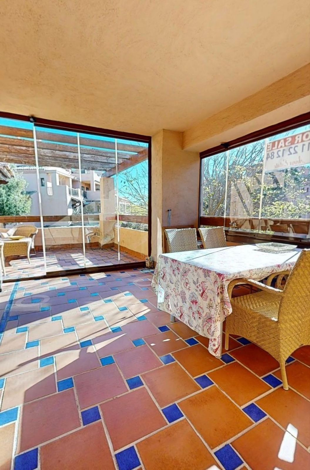 4 Bedroom Apartment in Estepona - Photo 6