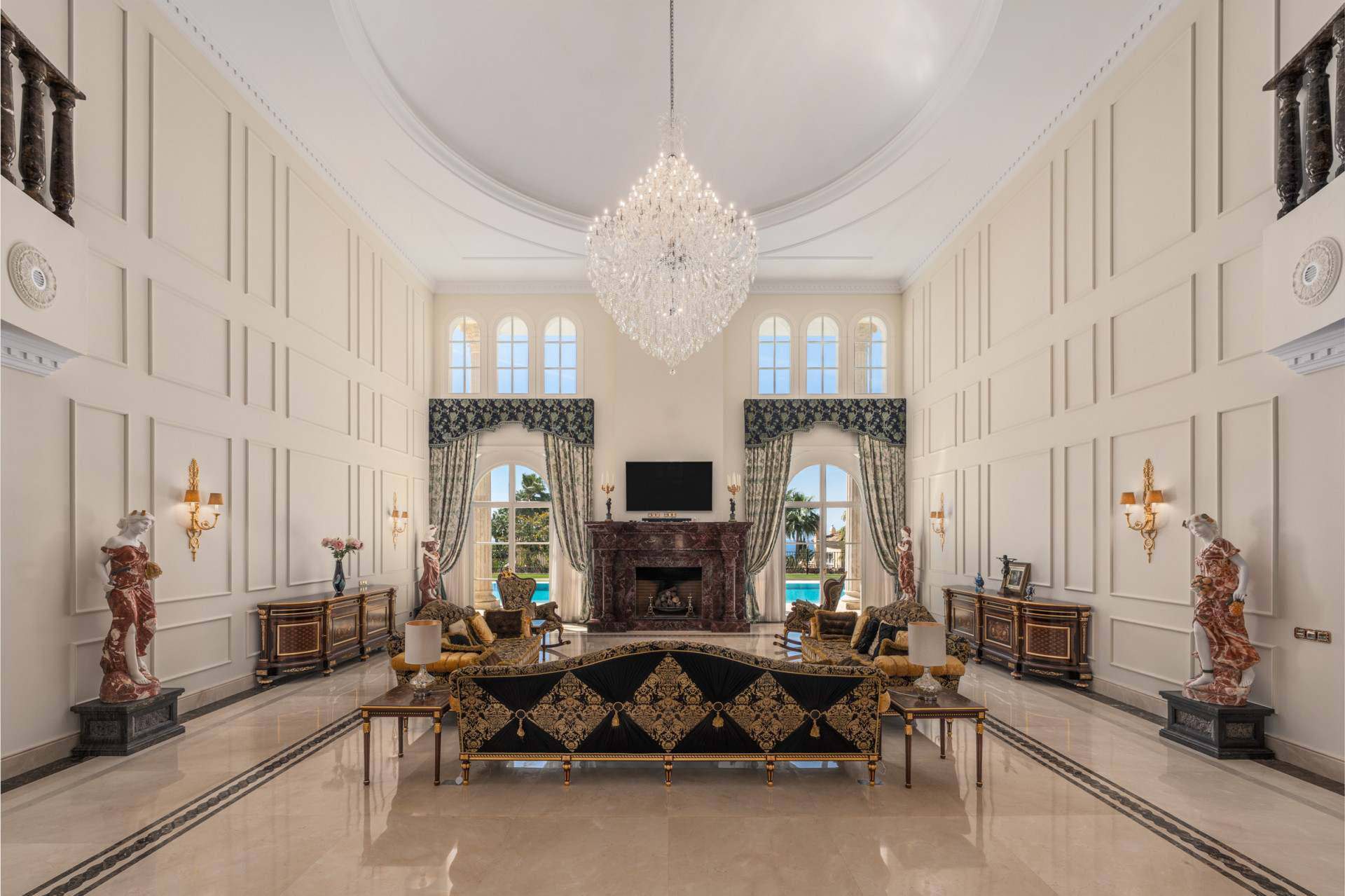 7 Bedroom Villa in Marbella - Photo 23