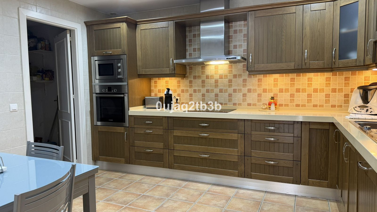 3 Bedroom Apartment in Marbella - Фото 24