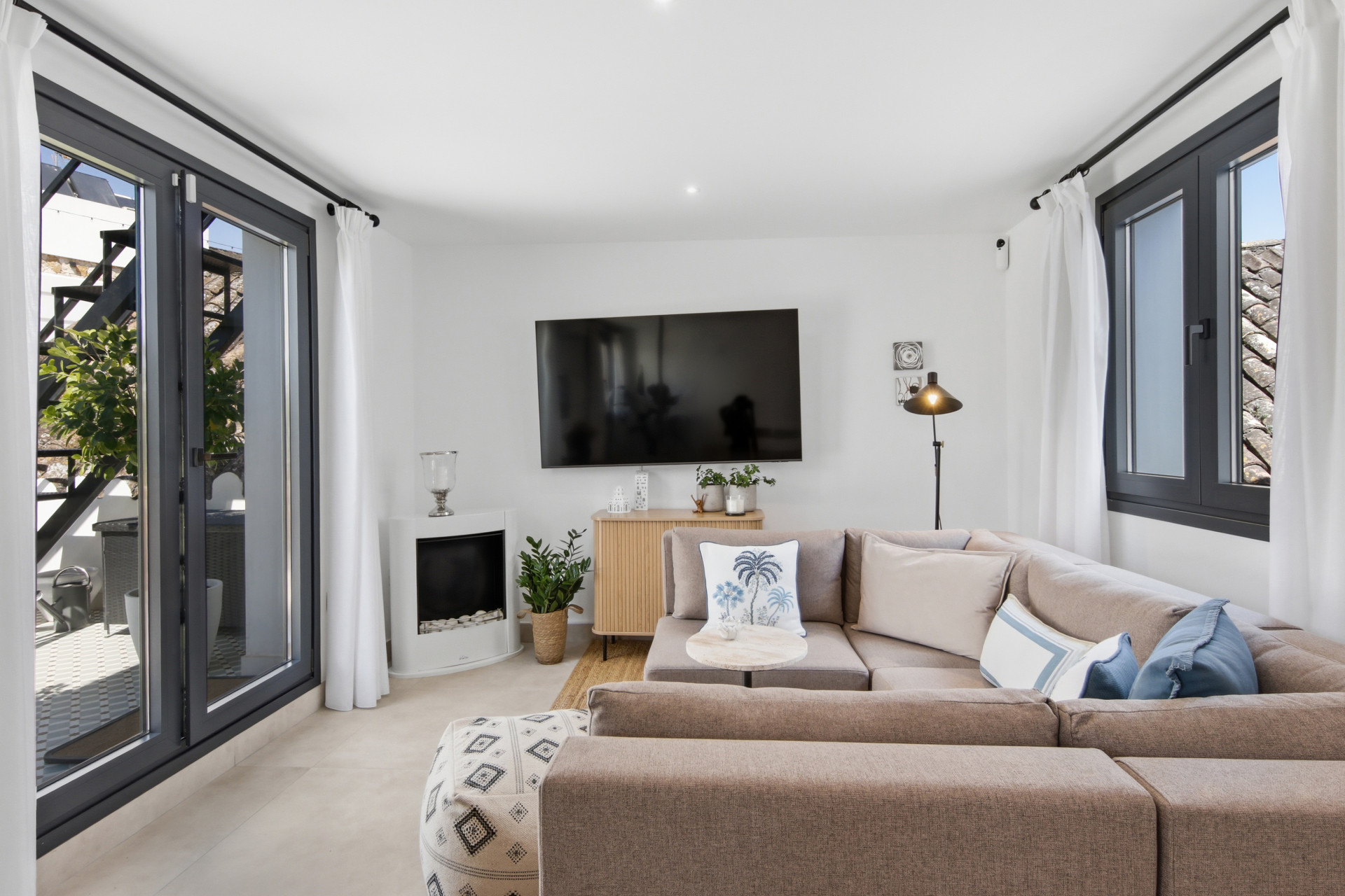 4 Bedroom Townhouse in Estepona - Photo 19
