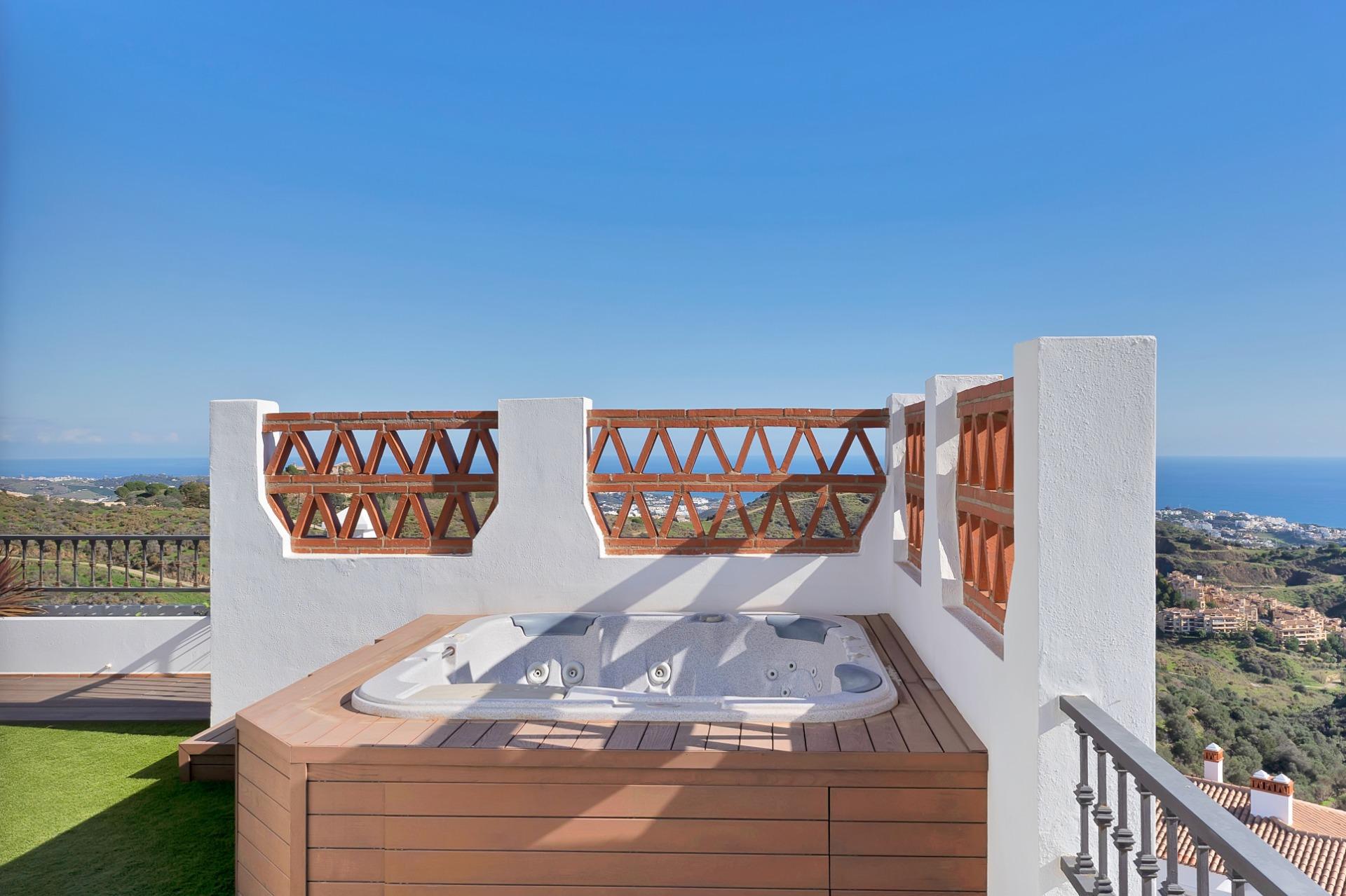 2 Bedroom Penthouse in Mijas - Photo 38
