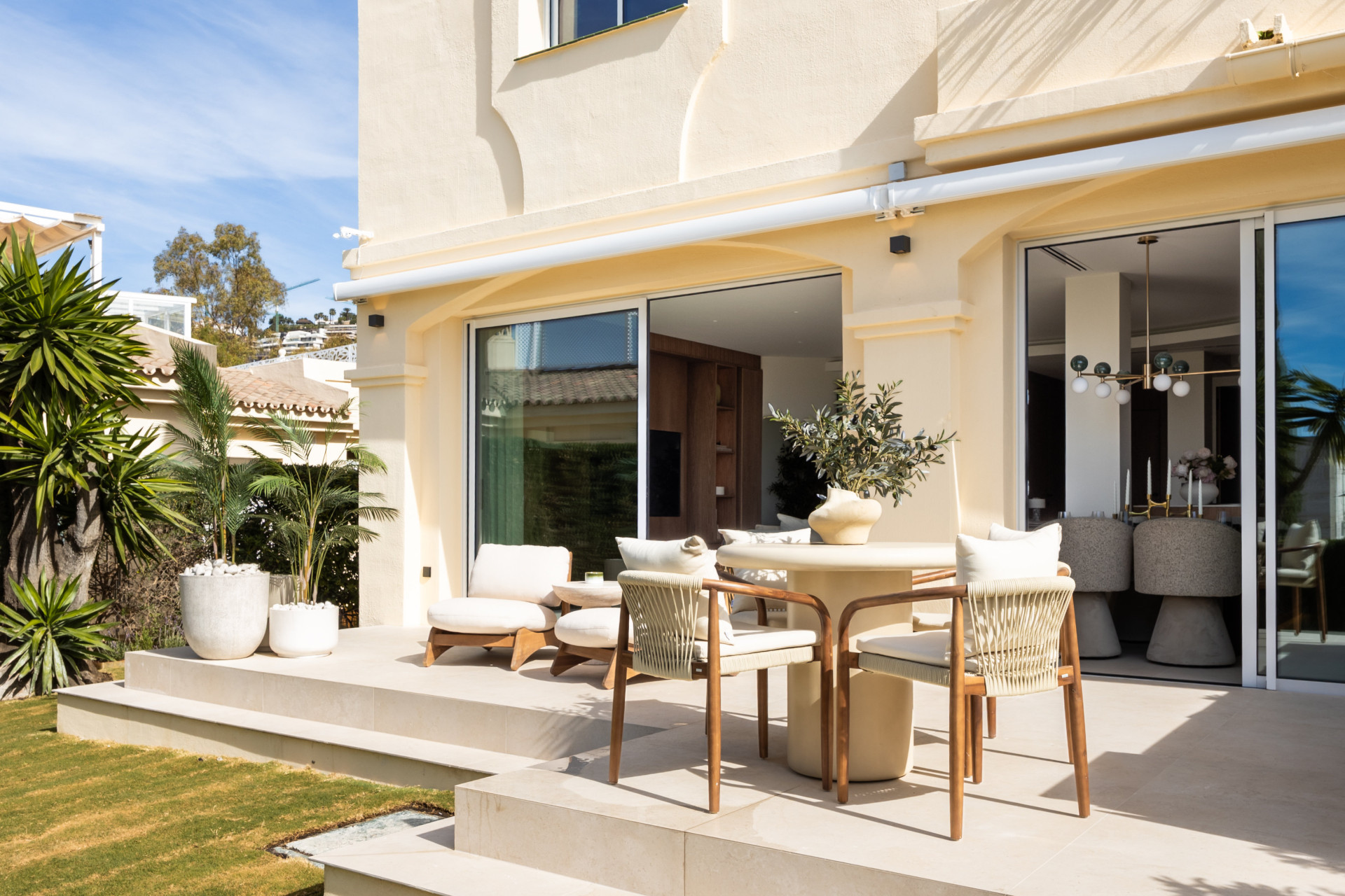 4 Bedroom Townhouse in Benahavís - Photo 13