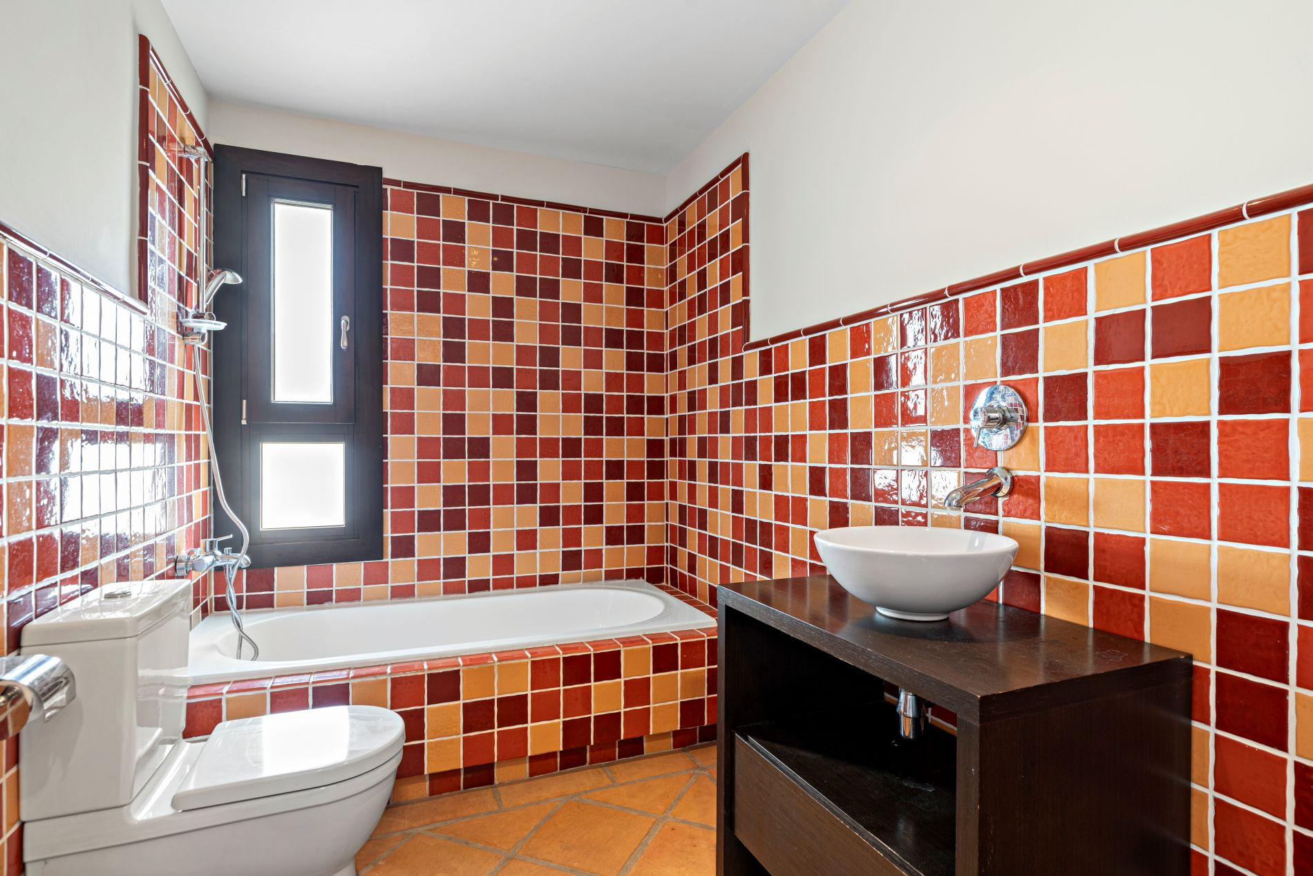 4 Bedroom Townhouse in Benahavís - Photo 15