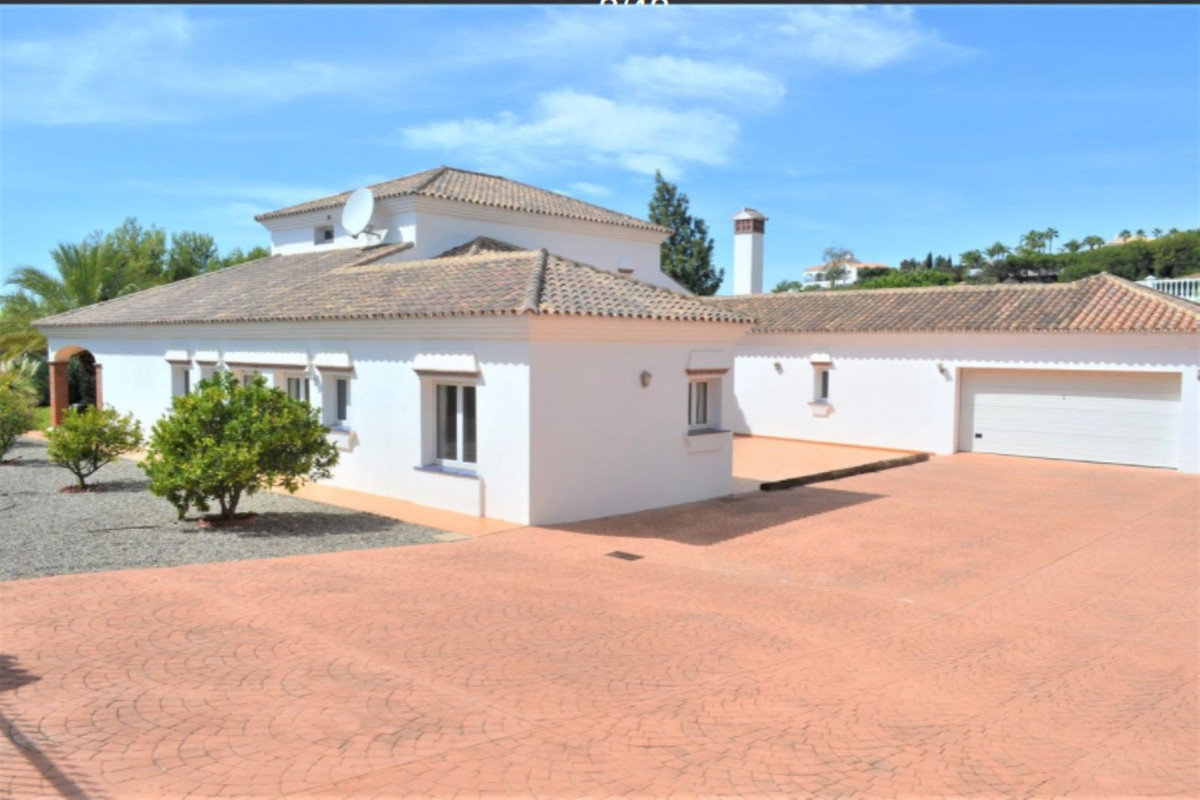 5 Bedroom Villa in Mijas
