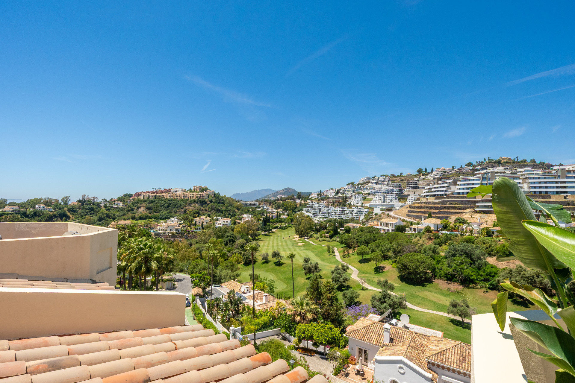 3 Bedroom Townhouse in Benahavís - Photo 37