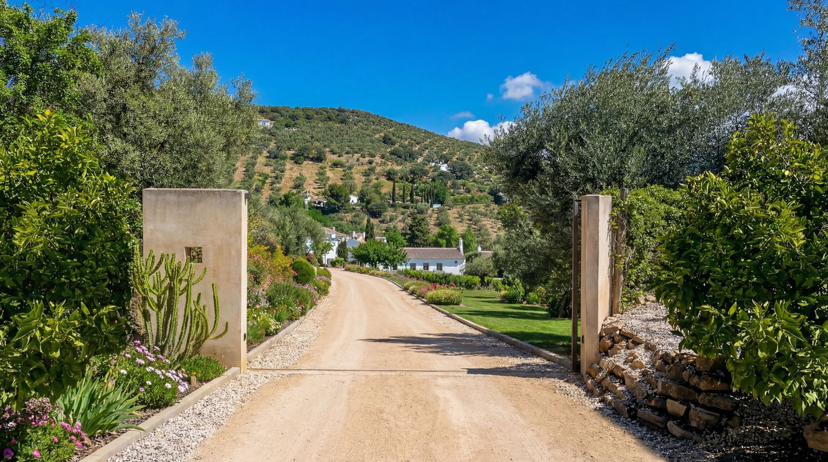 9 Bedroom Country house in Villanueva del Rosario - Photo 6
