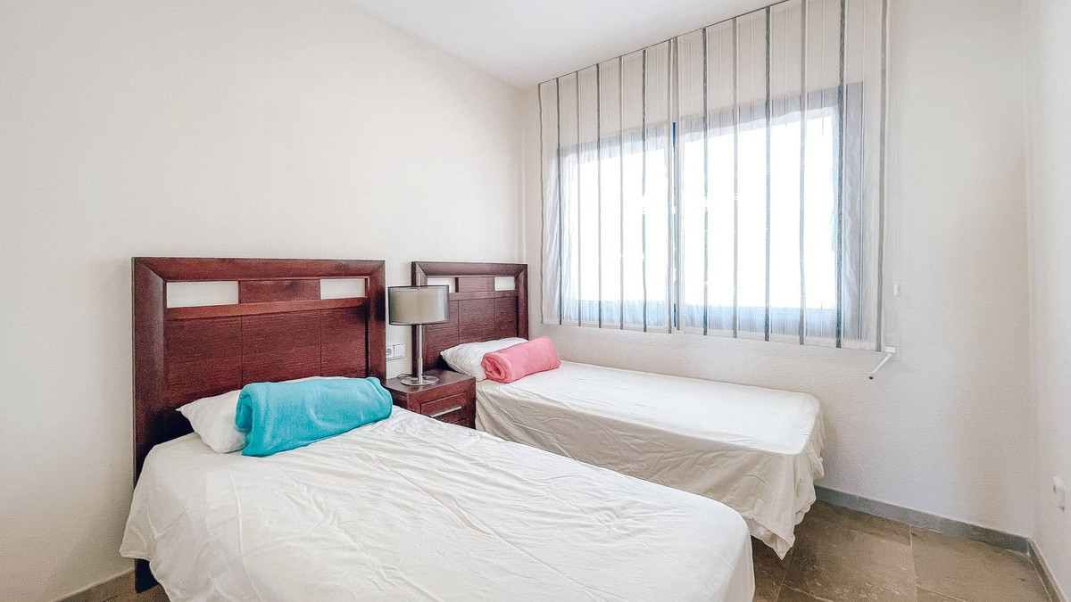 2 Bedroom Apartment in La Duquesa - Фото 10