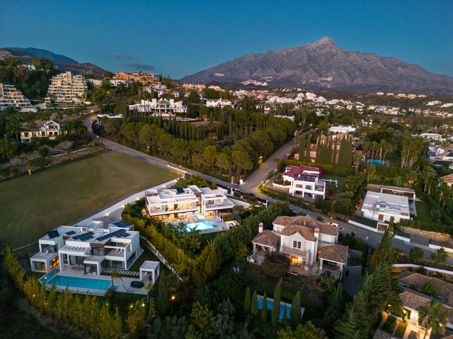 6 Bedroom Villa in Marbella - Photo 25