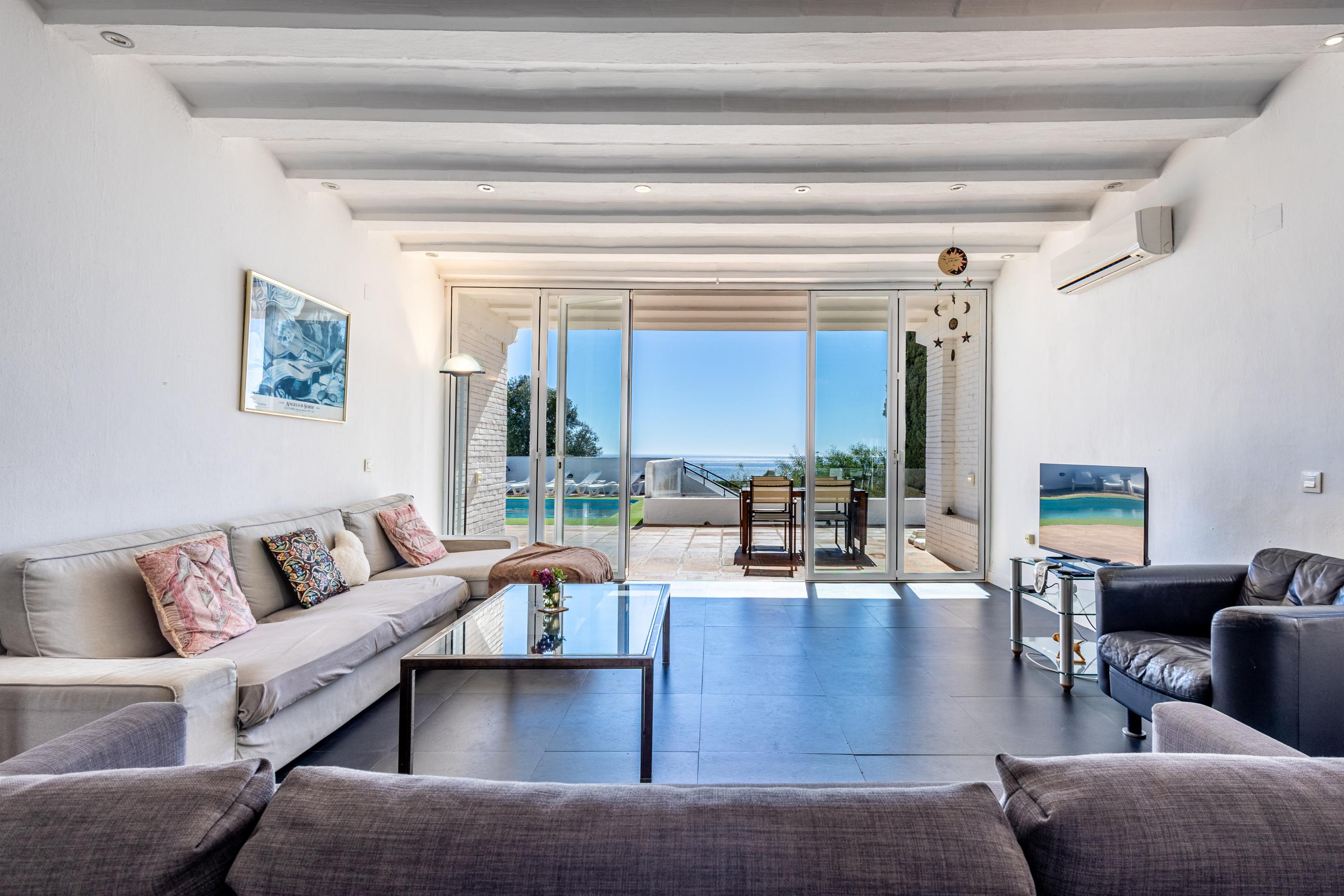 6 Bedroom Villa in Mijas - Photo 5