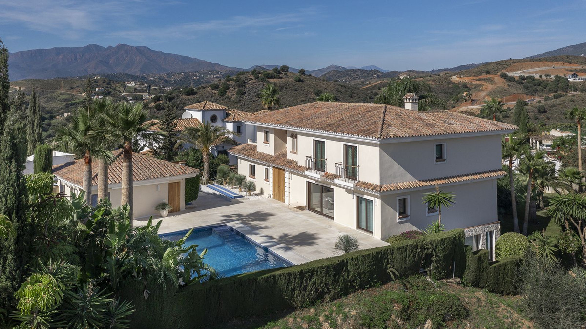 6 Bedroom Villa in Mijas - Photo 4