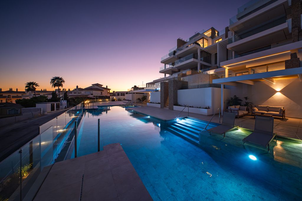 2 Bedroom Apartment in Mijas - Photo 5