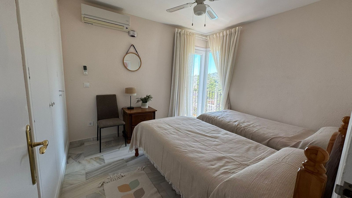 3 Bedroom Villa in Estepona - Photo 34