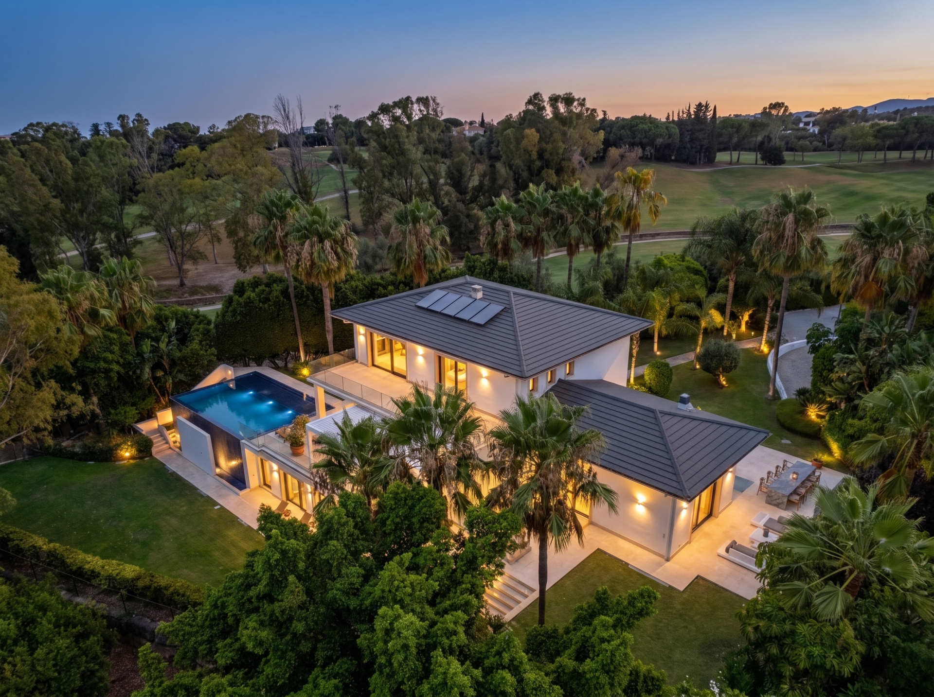 5 Bedroom Villa in Marbella - Photo 24
